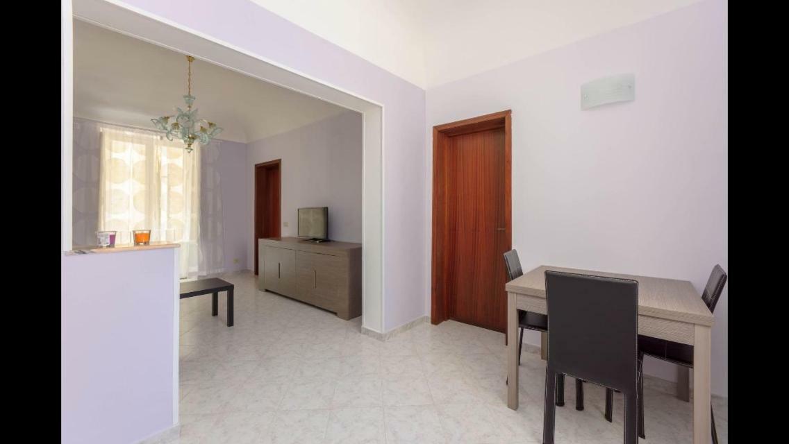 Spacious Modern And Cozy Apartment ตราปานี ภายนอก รูปภาพ